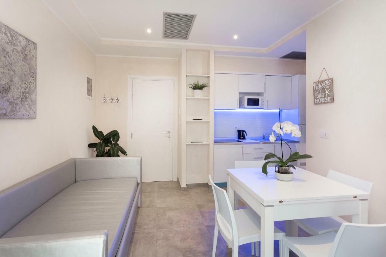 White Suite & Apartments Bellaria-Igea Marina Exterior foto